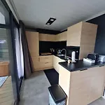 De Prestige A Agde, Privee Avec Et Piscines Proche Plages 木屋 *