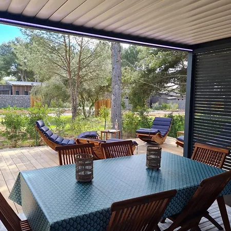 Chalet De Prestige A Agde, Privee Avec Et Piscines Proche Plages